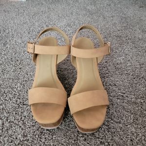 Nude Wedges